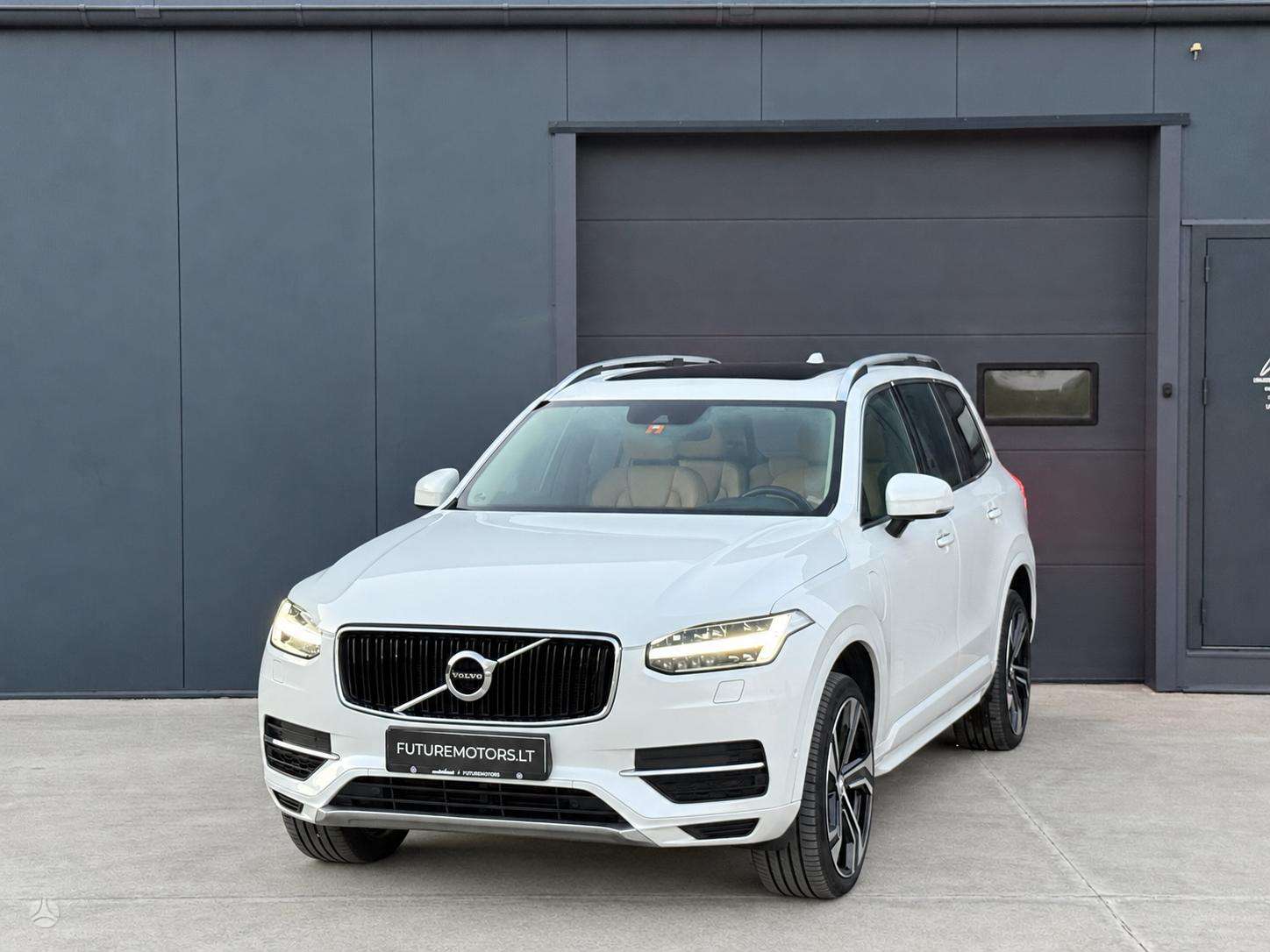 Volvo XC90 nuotrauka 1 iš 37